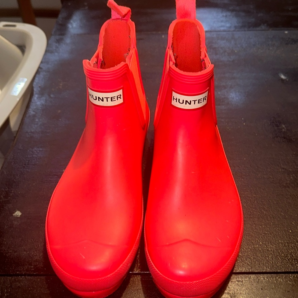 Hunter pink boots